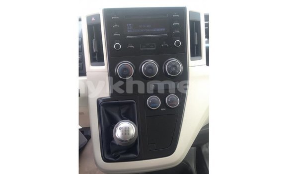 Buy Import Toyota Hiace White Car in Import - Dubai in Kampot Province Buy Import Toyota Hiace White Car in Import - Dubai in Kampot Province