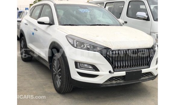 Buy Import Hyundai Tucson White Car in Import - Dubai in Kampot Province Buy Import Hyundai Tucson White Car in Import - Dubai in Kampot Province