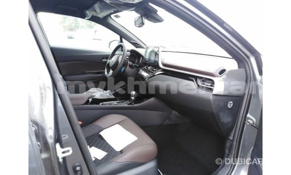 Acheter Import Voiture Toyota C-HR Autre à Import - Dubai, Kampot Province Acheter Import Voiture Toyota C-HR Autre à Import - Dubai, Kampot Province