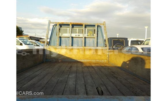 Buy Import Toyota Dyna Blue Truck in Import - Dubai in Kampot Province Buy Import Toyota Dyna Blue Truck in Import - Dubai in Kampot Province