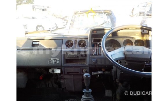 Buy Import Toyota Dyna Blue Truck in Import - Dubai in Kampot Province Buy Import Toyota Dyna Blue Truck in Import - Dubai in Kampot Province