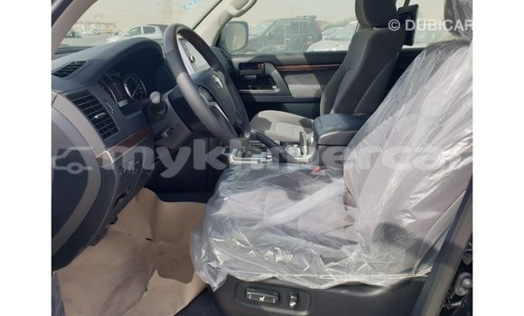 Acheter Import Voiture Toyota Land Cruiser Noir à Import - Dubai, Kampot Province Acheter Import Voiture Toyota Land Cruiser Noir à Import - Dubai, Kampot Province