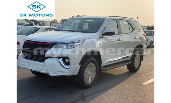 Buy Import Toyota Fortuner White Car in Import - Dubai in Kampot Province