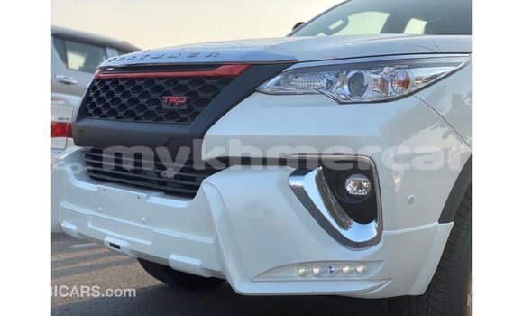 ទិញ នាំចូល Toyota Fortuner White ឡាន} ក្នុង Import - Dubai ក្នុង Kampot Province ទិញ នាំចូល Toyota Fortuner White ឡាន} ក្នុង Import - Dubai ក្នុង Kampot Province