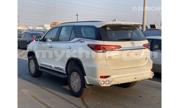 ទិញ នាំចូល Toyota Fortuner White ឡាន} ក្នុង Import - Dubai ក្នុង Kampot Province ទិញ នាំចូល Toyota Fortuner White ឡាន} ក្នុង Import - Dubai ក្នុង Kampot Province