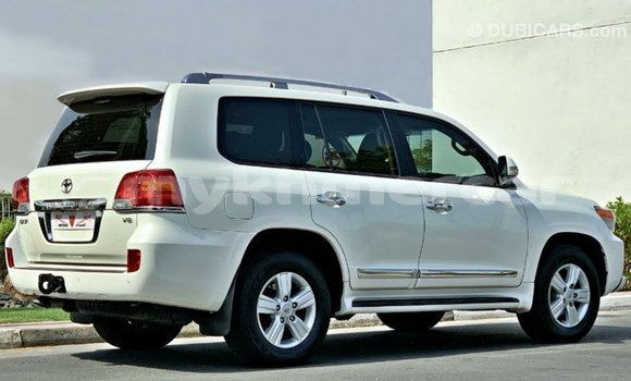 ទិញ នាំចូល Toyota Land Cruiser White ឡាន} ក្នុង Import - Dubai ក្នុង Kampot Province ទិញ នាំចូល Toyota Land Cruiser White ឡាន} ក្នុង Import - Dubai ក្នុង Kampot Province
