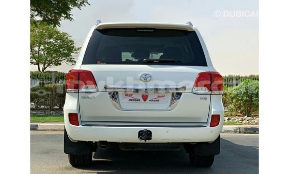 ទិញ នាំចូល Toyota Land Cruiser White ឡាន} ក្នុង Import - Dubai ក្នុង Kampot Province ទិញ នាំចូល Toyota Land Cruiser White ឡាន} ក្នុង Import - Dubai ក្នុង Kampot Province