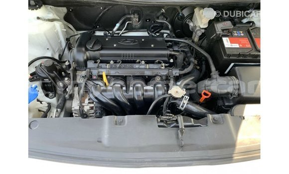 ទិញ នាំចូល Hyundai Accent White ឡាន} ក្នុង Import - Dubai ក្នុង Kampot Province ទិញ នាំចូល Hyundai Accent White ឡាន} ក្នុង Import - Dubai ក្នុង Kampot Province