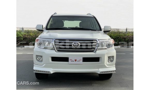 ទិញ នាំចូល Toyota Land Cruiser White ឡាន} ក្នុង Import - Dubai ក្នុង Kampot Province ទិញ នាំចូល Toyota Land Cruiser White ឡាន} ក្នុង Import - Dubai ក្នុង Kampot Province