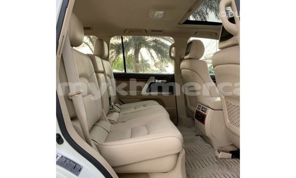 ទិញ នាំចូល Toyota Land Cruiser White ឡាន} ក្នុង Import - Dubai ក្នុង Kampot Province ទិញ នាំចូល Toyota Land Cruiser White ឡាន} ក្នុង Import - Dubai ក្នុង Kampot Province