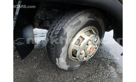 Buy Import Nissan Evalia Brown Truck in Import - Dubai in Kampot Province Buy Import Nissan Evalia Brown Truck in Import - Dubai in Kampot Province