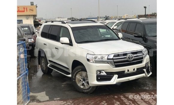 ទិញ នាំចូល Toyota Land Cruiser White ឡាន} ក្នុង Import - Dubai ក្នុង Kampot Province ទិញ នាំចូល Toyota Land Cruiser White ឡាន} ក្នុង Import - Dubai ក្នុង Kampot Province