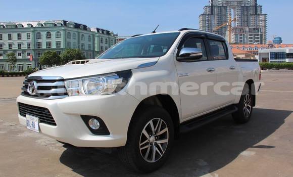 Acheter Occasion Voiture Toyota Hilux Blanc à Phnom Penh, Phnom Penh Acheter Occasion Voiture Toyota Hilux Blanc à Phnom Penh, Phnom Penh