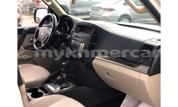 ទិញ នាំចូល Mitsubishi Pajero White ឡាន} ក្នុង Import - Dubai ក្នុង Kampot Province ទិញ នាំចូល Mitsubishi Pajero White ឡាន} ក្នុង Import - Dubai ក្នុង Kampot Province