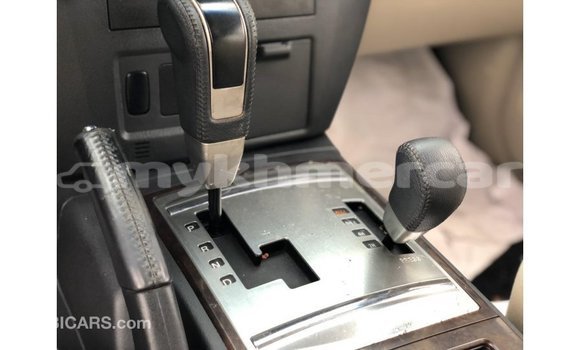 ទិញ នាំចូល Mitsubishi Pajero White ឡាន} ក្នុង Import - Dubai ក្នុង Kampot Province ទិញ នាំចូល Mitsubishi Pajero White ឡាន} ក្នុង Import - Dubai ក្នុង Kampot Province
