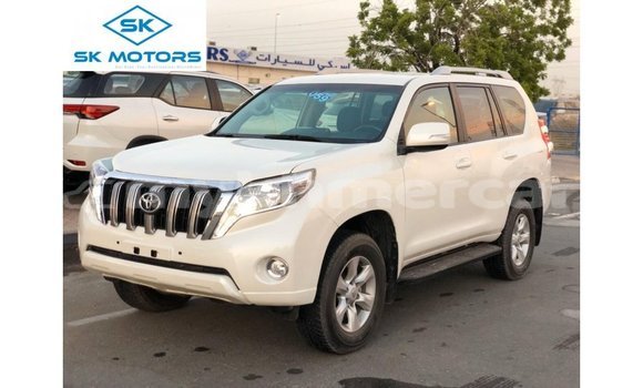 Acheter Import Voiture Toyota Prado Blanc à Import - Dubai, Kampot Province