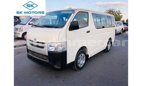 Buy Import Toyota Hiace White Car in Import - Dubai in Kampot Province