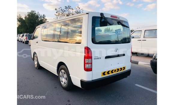 Buy Import Toyota Hiace White Car in Import - Dubai in Kampot Province Buy Import Toyota Hiace White Car in Import - Dubai in Kampot Province