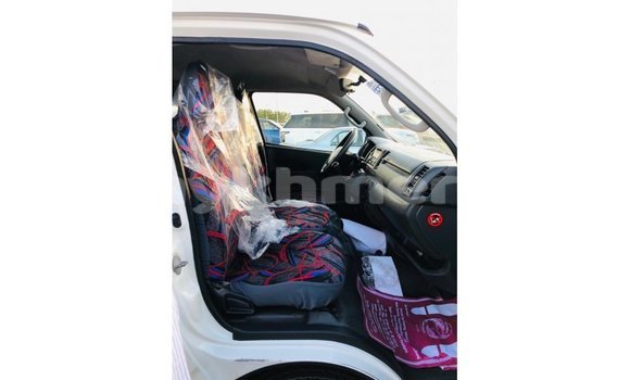 Buy Import Toyota Hiace White Car in Import - Dubai in Kampot Province Buy Import Toyota Hiace White Car in Import - Dubai in Kampot Province