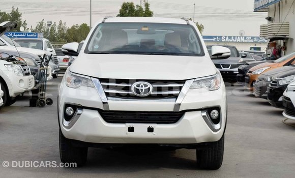 Buy Import Toyota Fortuner White Car in Import - Dubai in Kampot Province Buy Import Toyota Fortuner White Car in Import - Dubai in Kampot Province