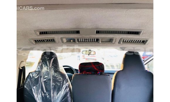 Buy Import Toyota Hiace White Car in Import - Dubai in Kampot Province Buy Import Toyota Hiace White Car in Import - Dubai in Kampot Province