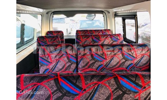 Buy Import Toyota Hiace White Car in Import - Dubai in Kampot Province Buy Import Toyota Hiace White Car in Import - Dubai in Kampot Province
