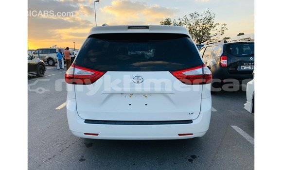 ទិញ នាំចូល Toyota Sienna White ឡាន} ក្នុង Import - Dubai ក្នុង Kampot Province ទិញ នាំចូល Toyota Sienna White ឡាន} ក្នុង Import - Dubai ក្នុង Kampot Province