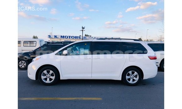 ទិញ នាំចូល Toyota Sienna White ឡាន} ក្នុង Import - Dubai ក្នុង Kampot Province ទិញ នាំចូល Toyota Sienna White ឡាន} ក្នុង Import - Dubai ក្នុង Kampot Province
