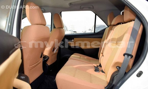 Buy Import Toyota Fortuner White Car in Import - Dubai in Kampot Province Buy Import Toyota Fortuner White Car in Import - Dubai in Kampot Province