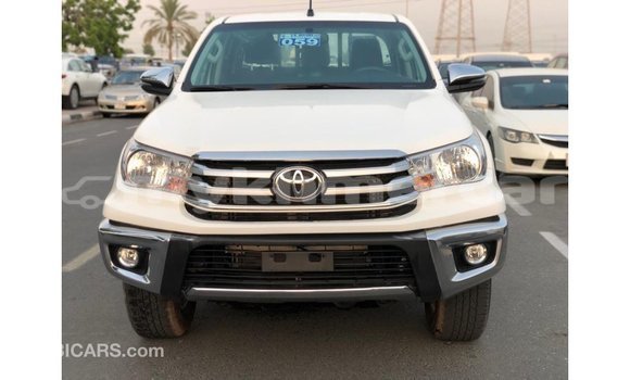 ទិញ នាំចូល Toyota Hilux White ឡាន} ក្នុង Import - Dubai ក្នុង Kampot Province ទិញ នាំចូល Toyota Hilux White ឡាន} ក្នុង Import - Dubai ក្នុង Kampot Province