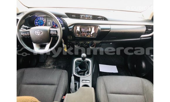 ទិញ នាំចូល Toyota Hilux White ឡាន} ក្នុង Import - Dubai ក្នុង Kampot Province ទិញ នាំចូល Toyota Hilux White ឡាន} ក្នុង Import - Dubai ក្នុង Kampot Province