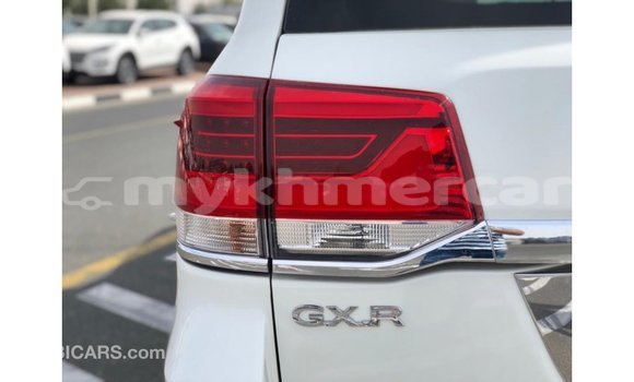 ទិញ នាំចូល Toyota Land Cruiser White ឡាន} ក្នុង Import - Dubai ក្នុង Kampot Province ទិញ នាំចូល Toyota Land Cruiser White ឡាន} ក្នុង Import - Dubai ក្នុង Kampot Province