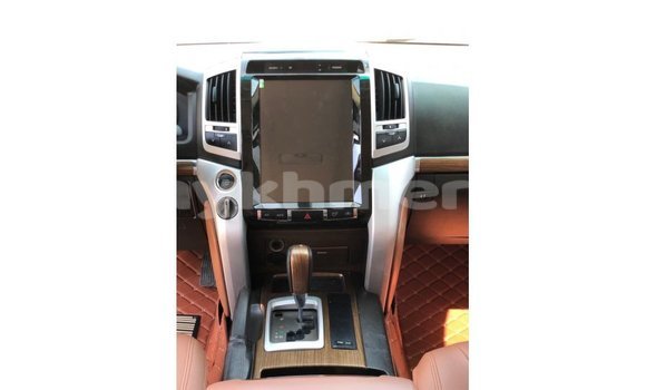 ទិញ នាំចូល Toyota Land Cruiser White ឡាន} ក្នុង Import - Dubai ក្នុង Kampot Province ទិញ នាំចូល Toyota Land Cruiser White ឡាន} ក្នុង Import - Dubai ក្នុង Kampot Province