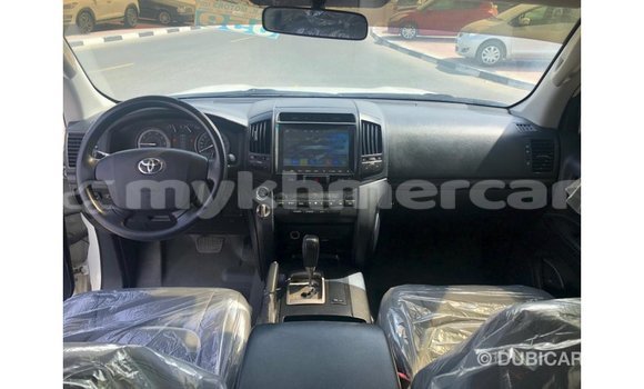 Buy Import Toyota Land Cruiser White Car in Import - Dubai in Kampot Province Buy Import Toyota Land Cruiser White Car in Import - Dubai in Kampot Province