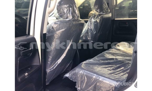 Buy Import Toyota Land Cruiser White Car in Import - Dubai in Kampot Province Buy Import Toyota Land Cruiser White Car in Import - Dubai in Kampot Province