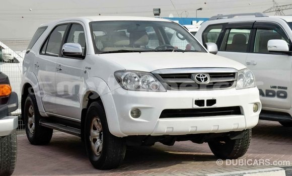 Buy Import Toyota Fortuner White Car in Import - Dubai in Kampot Province Buy Import Toyota Fortuner White Car in Import - Dubai in Kampot Province
