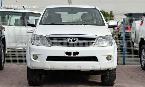 Buy Import Toyota Fortuner White Car in Import - Dubai in Kampot Province Buy Import Toyota Fortuner White Car in Import - Dubai in Kampot Province