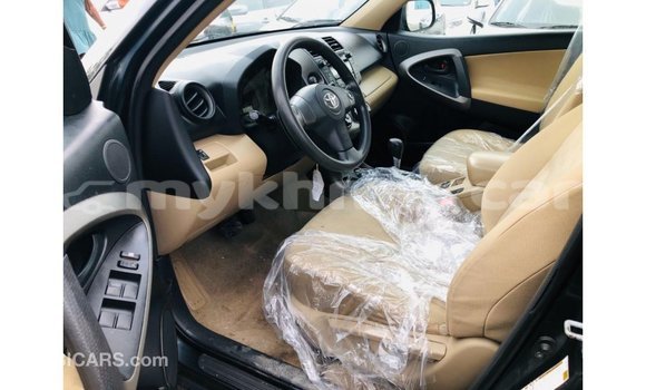 Acheter Import Utilitaire Toyota HiAce Noir à Import - Dubai, Kampot Province Acheter Import Utilitaire Toyota HiAce Noir à Import - Dubai, Kampot Province