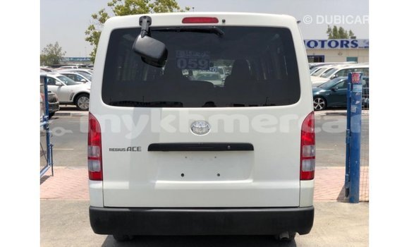 Buy Import Toyota DA White Truck in Import - Dubai in Kampot Province Buy Import Toyota DA White Truck in Import - Dubai in Kampot Province