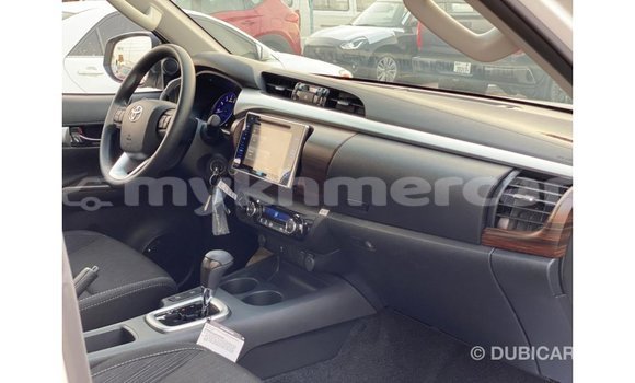 ទិញ នាំចូល Toyota Hilux White ឡាន} ក្នុង Import - Dubai ក្នុង Kampot Province ទិញ នាំចូល Toyota Hilux White ឡាន} ក្នុង Import - Dubai ក្នុង Kampot Province