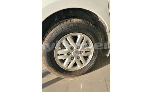 Acheter Import Voiture Hyundai Accent Blanc à Import - Dubai, Kampot Province Acheter Import Voiture Hyundai Accent Blanc à Import - Dubai, Kampot Province