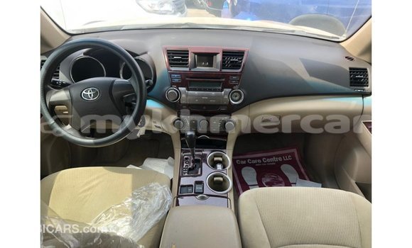 Buy Import Toyota Highlander Other Car in Import - Dubai in Kampot Province Buy Import Toyota Highlander Other Car in Import - Dubai in Kampot Province