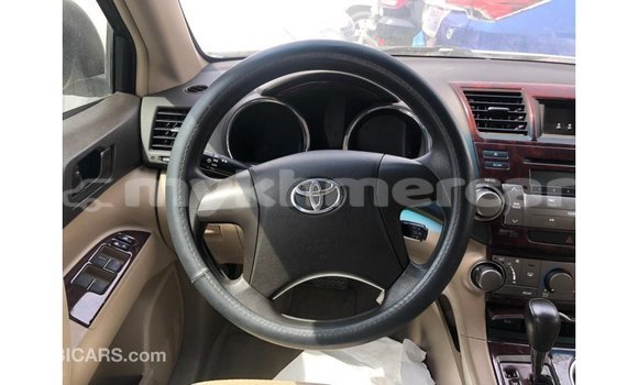 Buy Import Toyota Highlander Other Car in Import - Dubai in Kampot Province Buy Import Toyota Highlander Other Car in Import - Dubai in Kampot Province