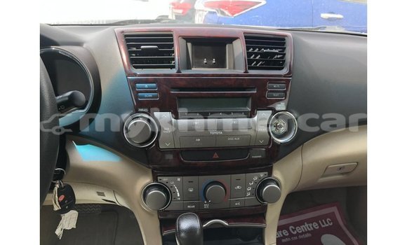 Buy Import Toyota Highlander Other Car in Import - Dubai in Kampot Province Buy Import Toyota Highlander Other Car in Import - Dubai in Kampot Province