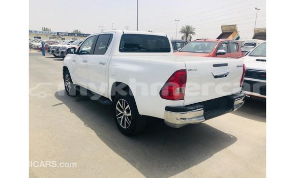 ទិញ នាំចូល Toyota Hilux White ឡាន} ក្នុង Import - Dubai ក្នុង Kampot Province ទិញ នាំចូល Toyota Hilux White ឡាន} ក្នុង Import - Dubai ក្នុង Kampot Province