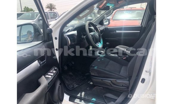 ទិញ នាំចូល Toyota Hilux White ឡាន} ក្នុង Import - Dubai ក្នុង Kampot Province ទិញ នាំចូល Toyota Hilux White ឡាន} ក្នុង Import - Dubai ក្នុង Kampot Province