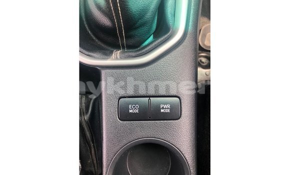 ទិញ នាំចូល Toyota Hilux White ឡាន} ក្នុង Import - Dubai ក្នុង Kampot Province ទិញ នាំចូល Toyota Hilux White ឡាន} ក្នុង Import - Dubai ក្នុង Kampot Province