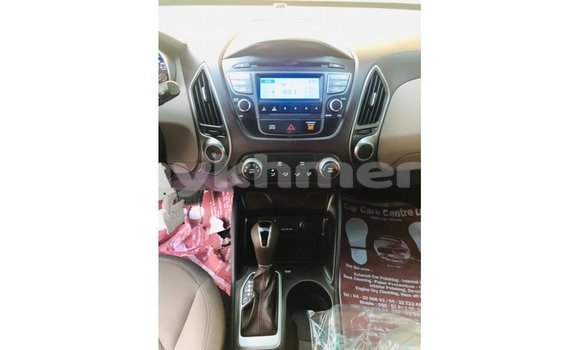 Buy Import Hyundai Tucson Blue Car in Import - Dubai in Kampot Province Buy Import Hyundai Tucson Blue Car in Import - Dubai in Kampot Province