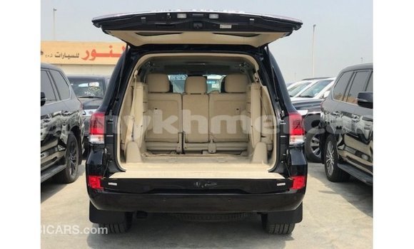 ទិញ នាំចូល Toyota Land Cruiser Black ឡាន} ក្នុង Import - Dubai ក្នុង Kampot Province ទិញ នាំចូល Toyota Land Cruiser Black ឡាន} ក្នុង Import - Dubai ក្នុង Kampot Province