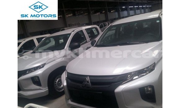 Buy Import Mitsubishi L200 White Car in Import - Dubai in Kampot Province Buy Import Mitsubishi L200 White Car in Import - Dubai in Kampot Province